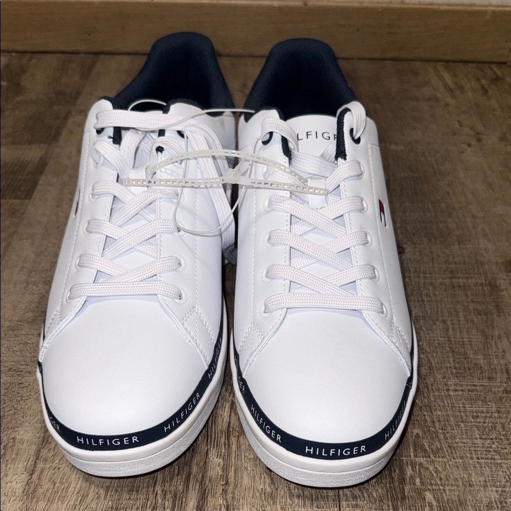 Tommy Hilfiger Men's White and Navy Sneakers